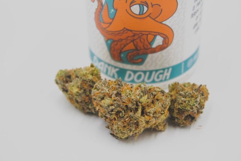 Купить семена конопли онлайн в России